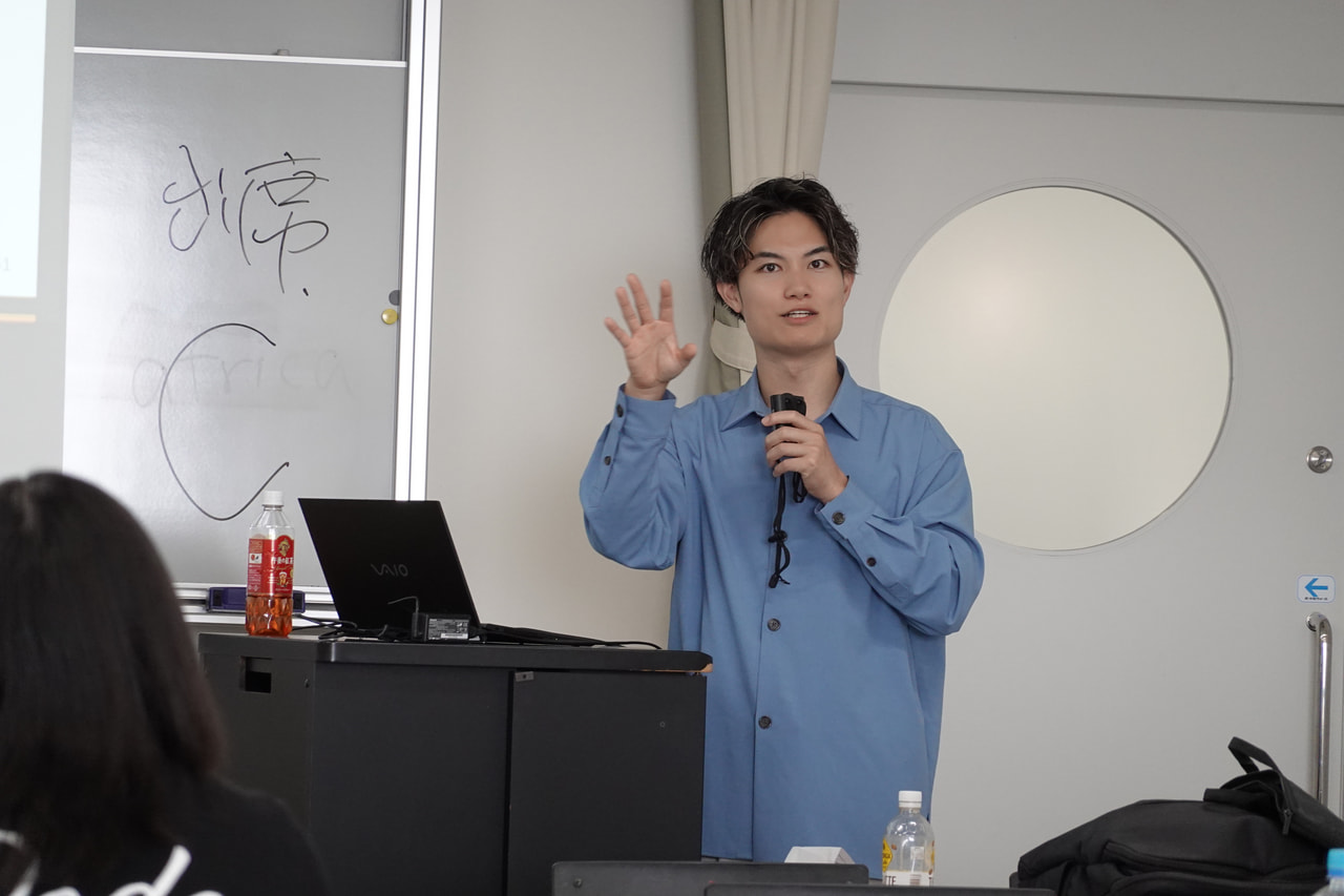 弊社社員が帝塚山学院大学の講義に登壇しました！